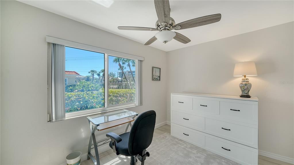 Longboat Key, Florida, 34228, United States, 2 Bedrooms Bedrooms, ,2 BathroomsBathrooms,Residential,For Sale,1993479