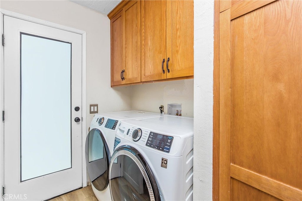 Yucaipa, California, 92399, United States, 7 Bedrooms Bedrooms, ,5 BathroomsBathrooms,Residential,For Sale,1975873