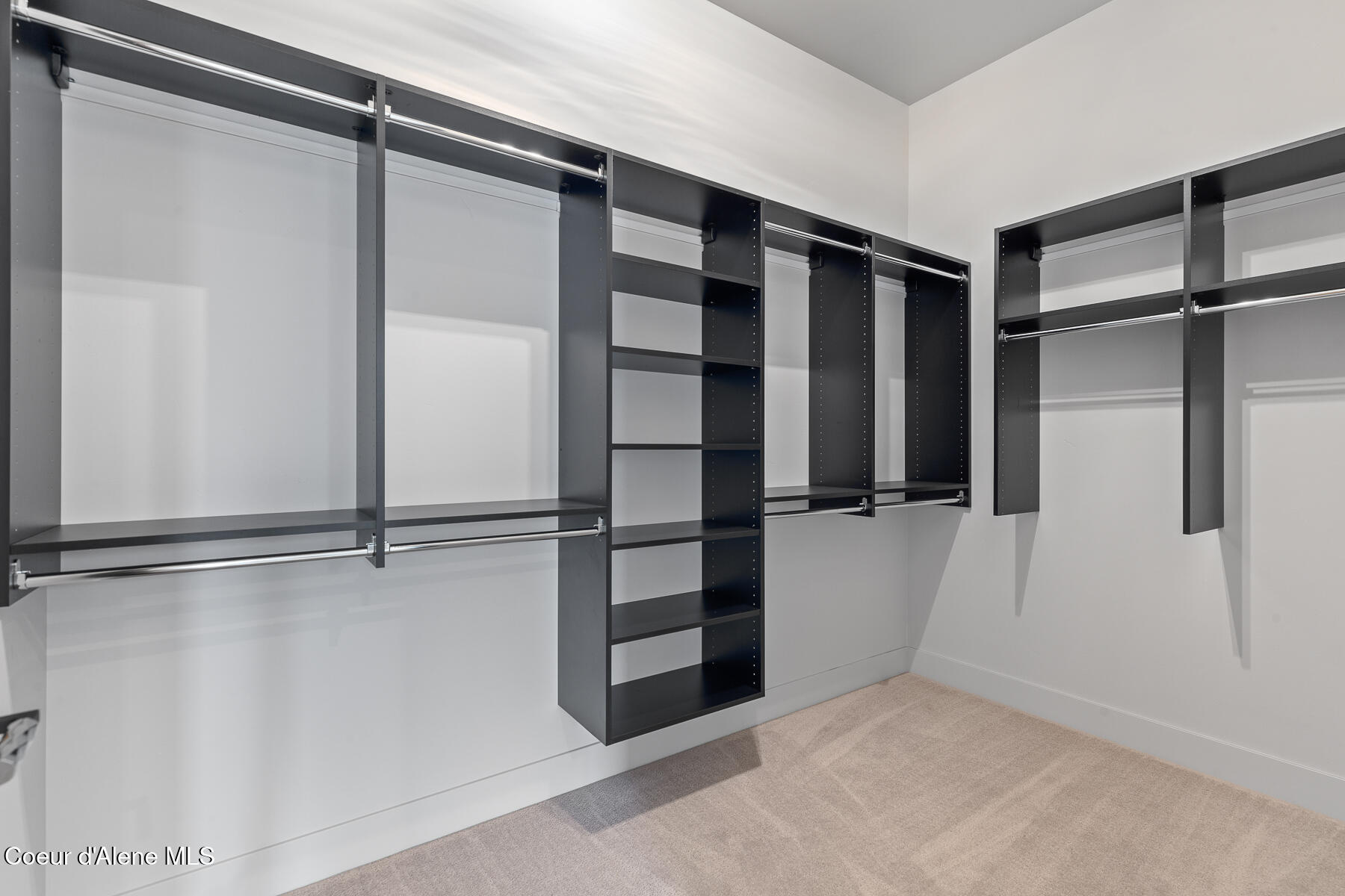 Coeur d'Alene, Idaho, 83814, United States, 3 Bedrooms Bedrooms, ,4 BathroomsBathrooms,Residential,For Sale,1983966