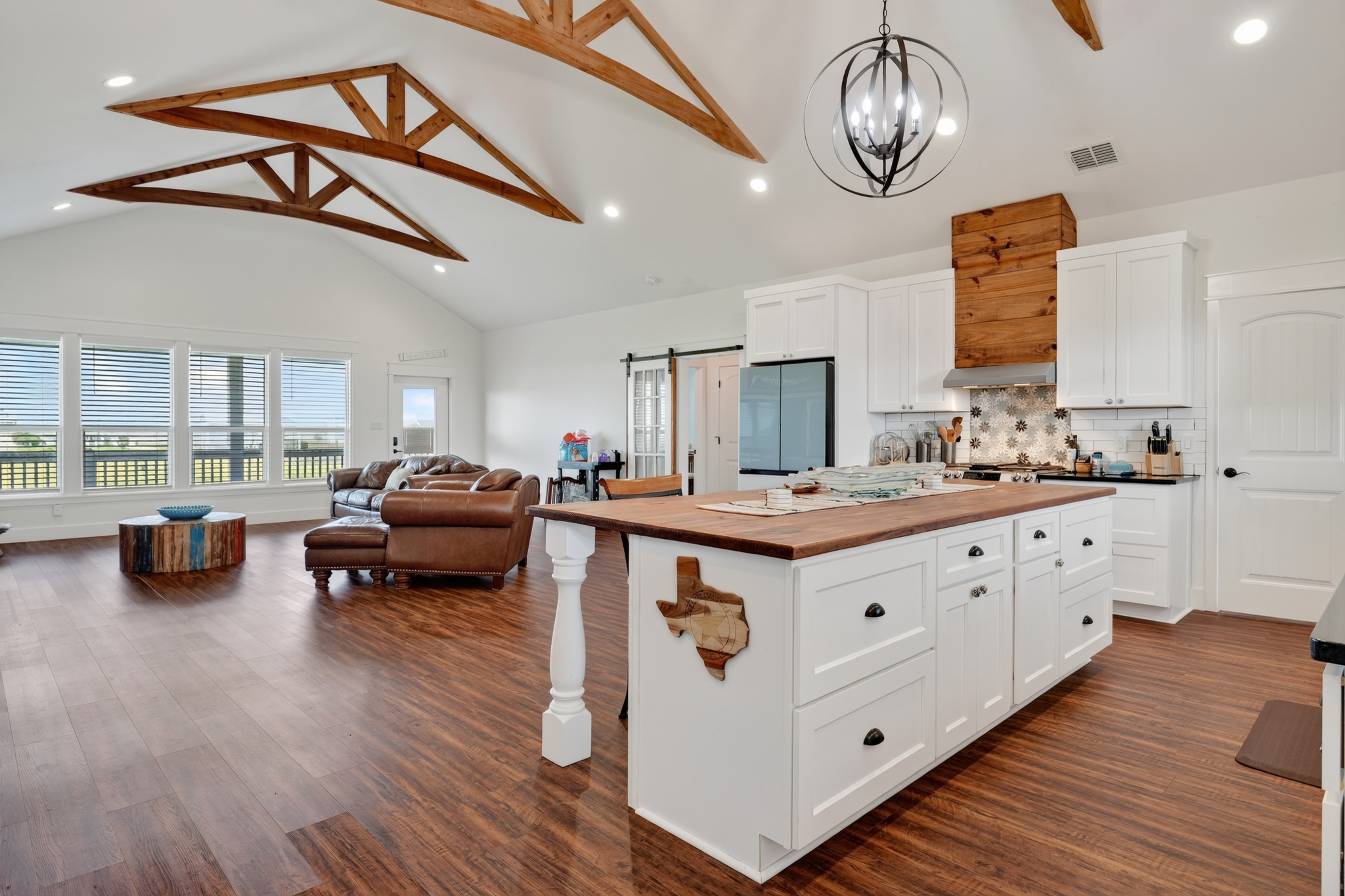  Custom Coastal Retreat - 物件實景