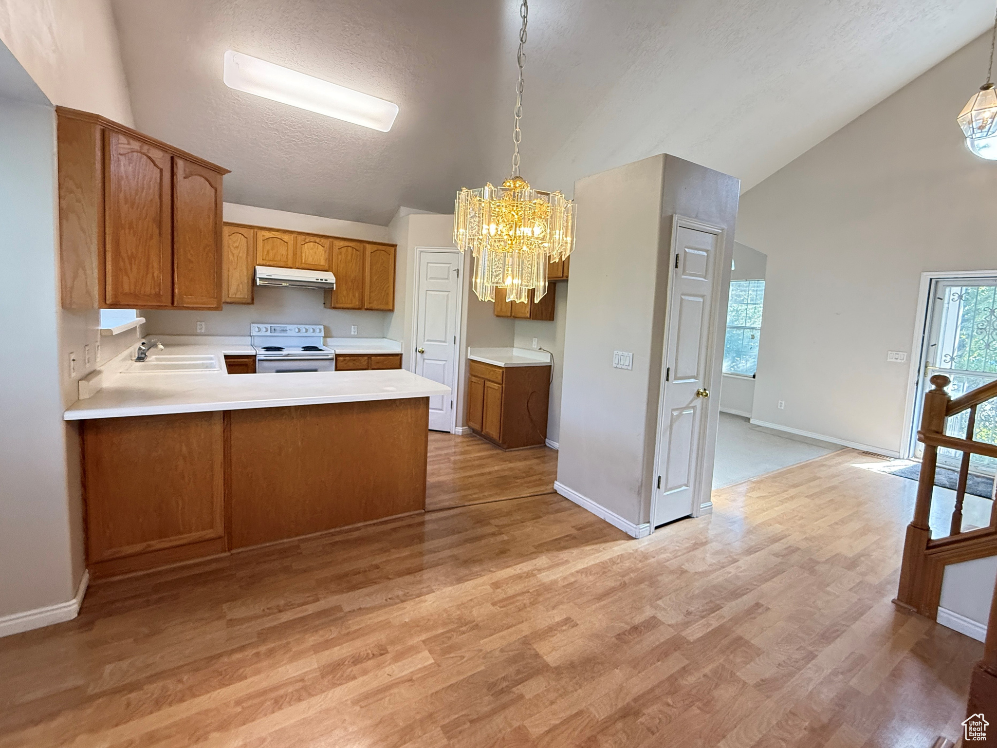 Orem, Utah, 84057, United States, 4 Bedrooms Bedrooms, ,3 BathroomsBathrooms,Residential,For Sale,1917303
