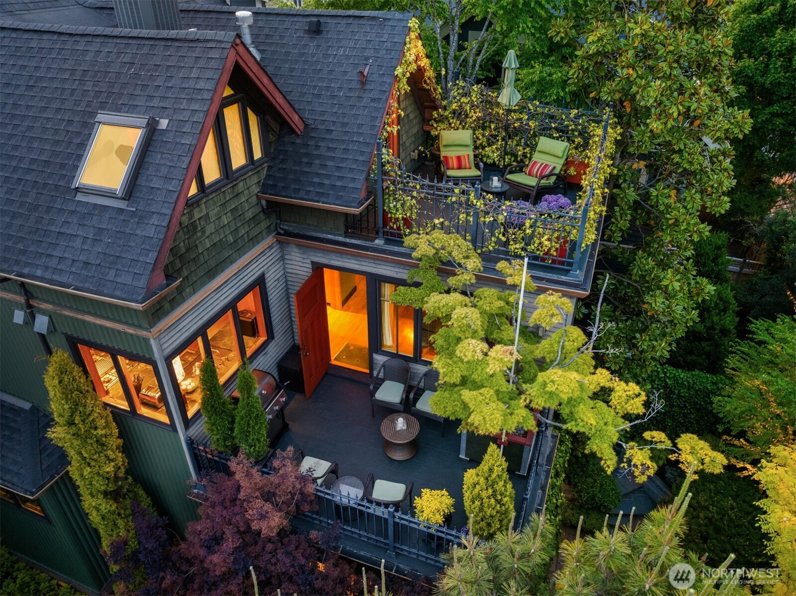 Seattle, Washington, 98112, United States, 3 Bedrooms Bedrooms, ,1 BathroomBathrooms,Residential,For Sale,1848014
