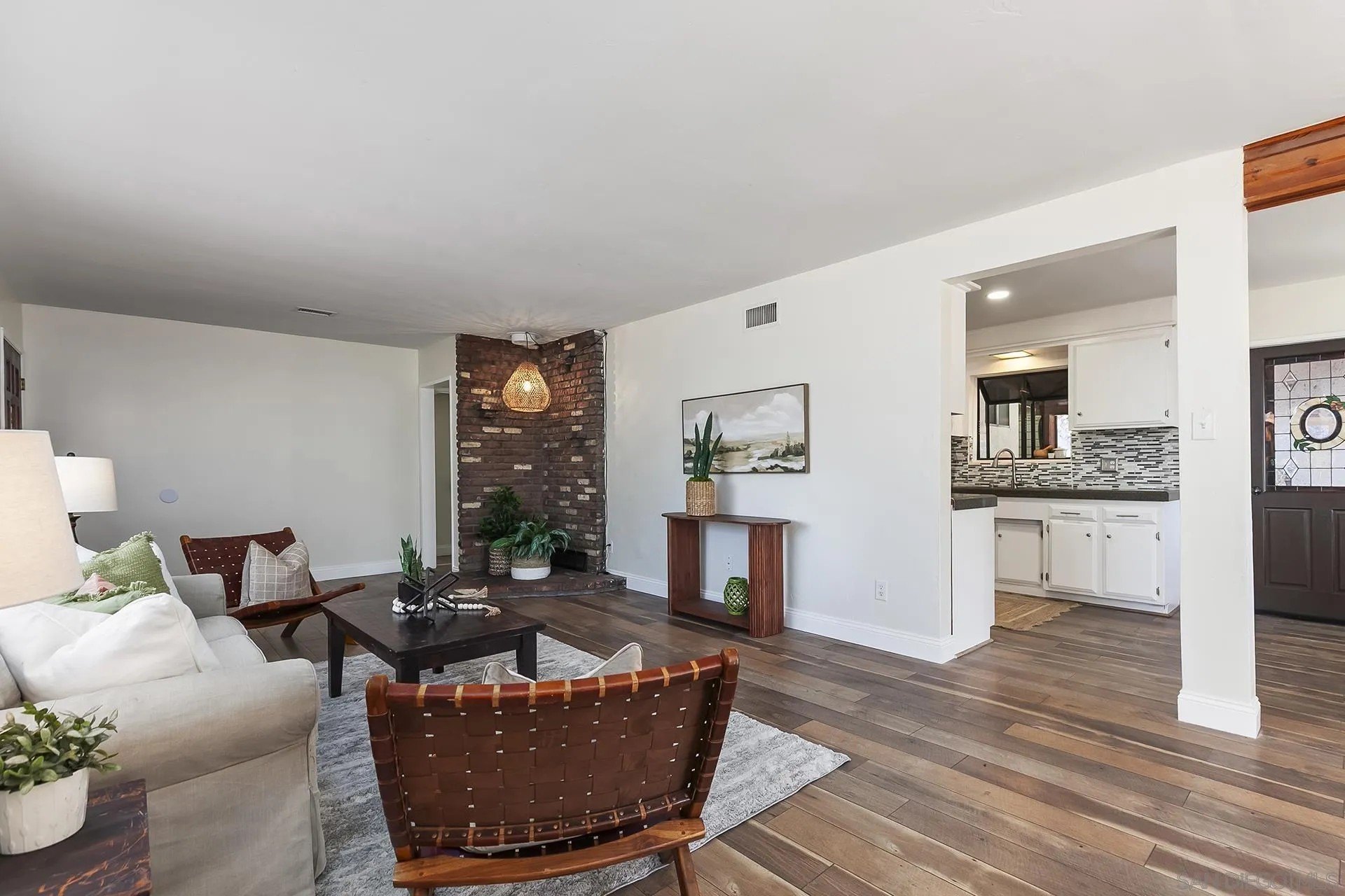 Alpine, California, 91901, United States, 3 Bedrooms Bedrooms, ,2 BathroomsBathrooms,Residential,For Sale,1990972