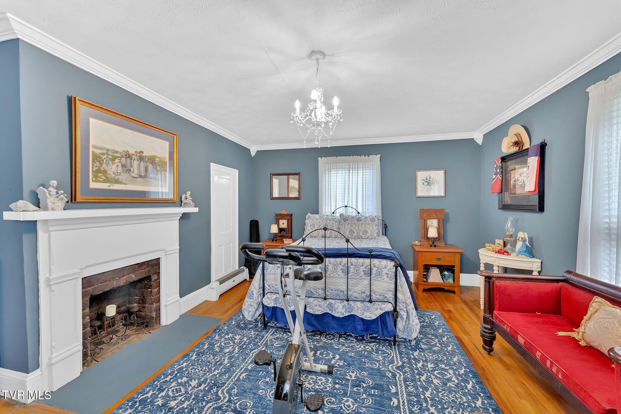 Roan Mountain, Tennessee, 37687, United States, 4 Bedrooms Bedrooms, ,2 BathroomsBathrooms,Residential,For Sale,2010992