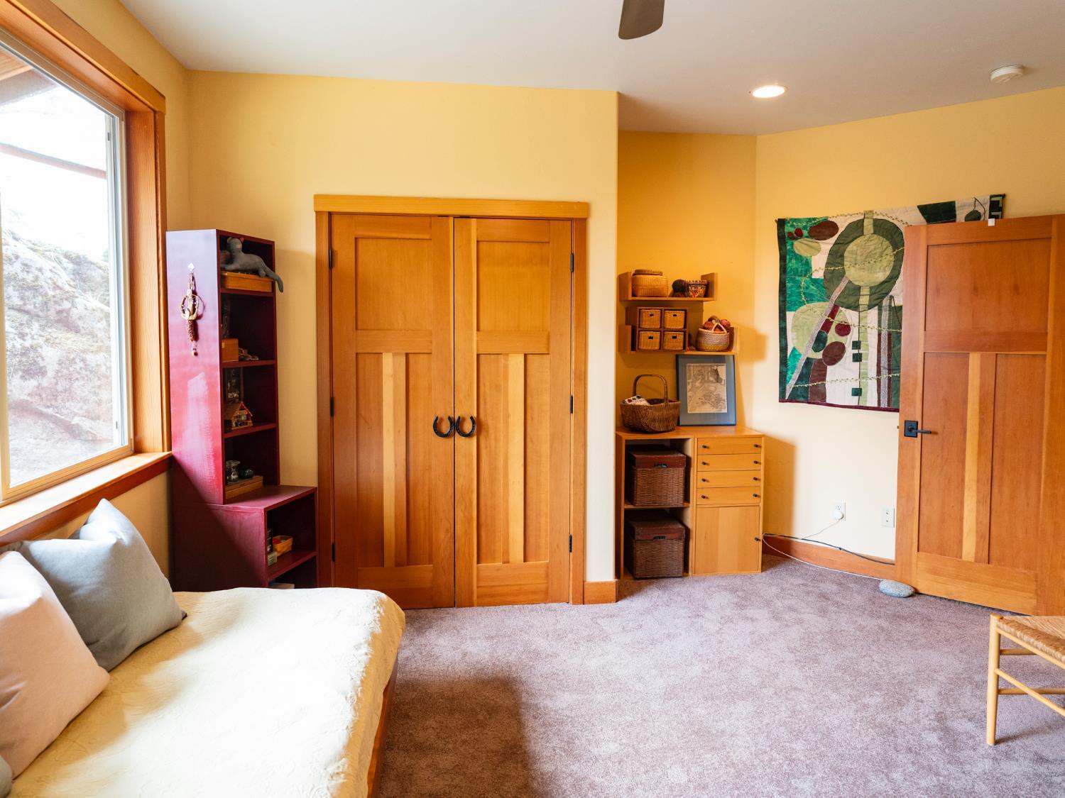 Nevada City, California, 95959, United States, 3 Bedrooms Bedrooms, ,3 BathroomsBathrooms,Residential,For Sale,1987910