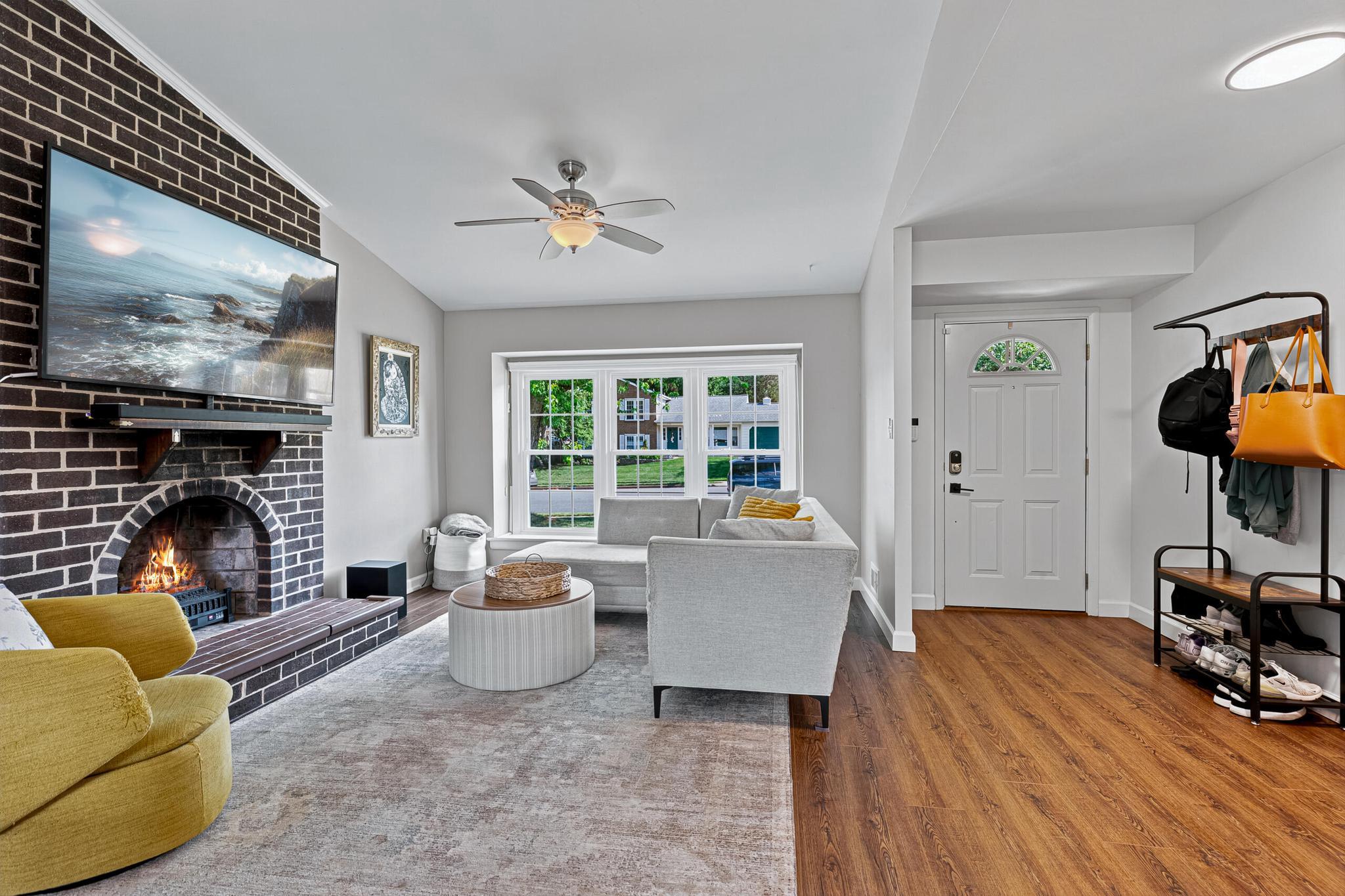  12728 Builders Road, Herndon, VA, 20170 - 物件實景