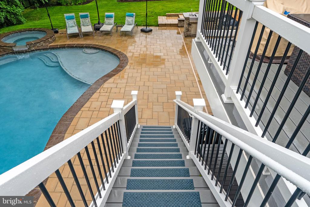 Warrenton, Virginia, 20187, United States, 4 Bedrooms Bedrooms, ,4 BathroomsBathrooms,Residential,For Sale,2048905
