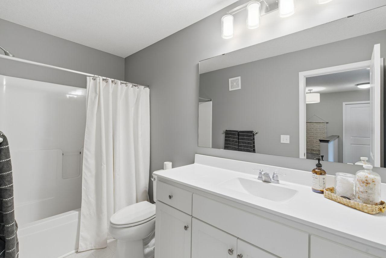 Maple Grove, Minnesota, 55369, United States, 3 Bedrooms Bedrooms, ,3 BathroomsBathrooms,Residential,For Sale,1970604