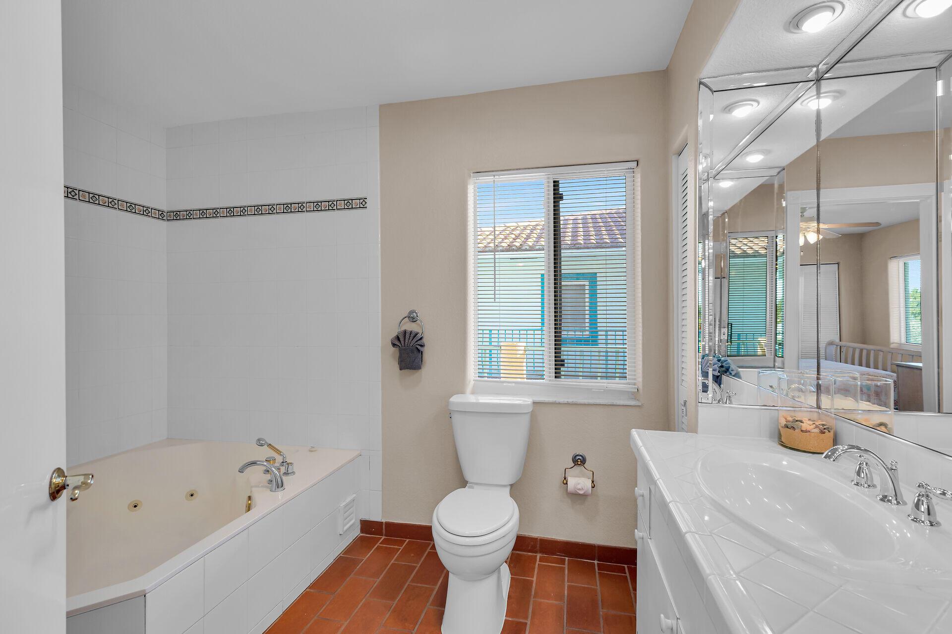 Key Colony Beach, Florida, 33051, United States, 3 Bedrooms Bedrooms, ,4 BathroomsBathrooms,Residential,For Sale,2001986