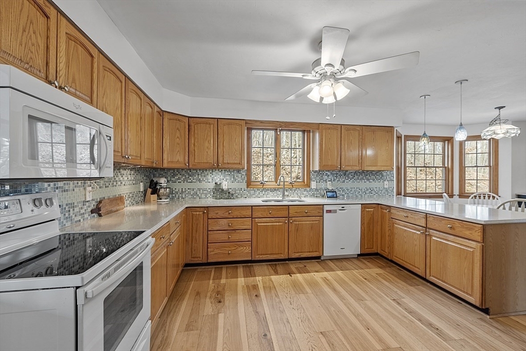 116 Island Rd, Lunenburg, Massachusetts, 01462, United States, 5 Bedrooms Bedrooms, ,4 BathroomsBathrooms,Residential,For Sale,116 Island Rd,1486813