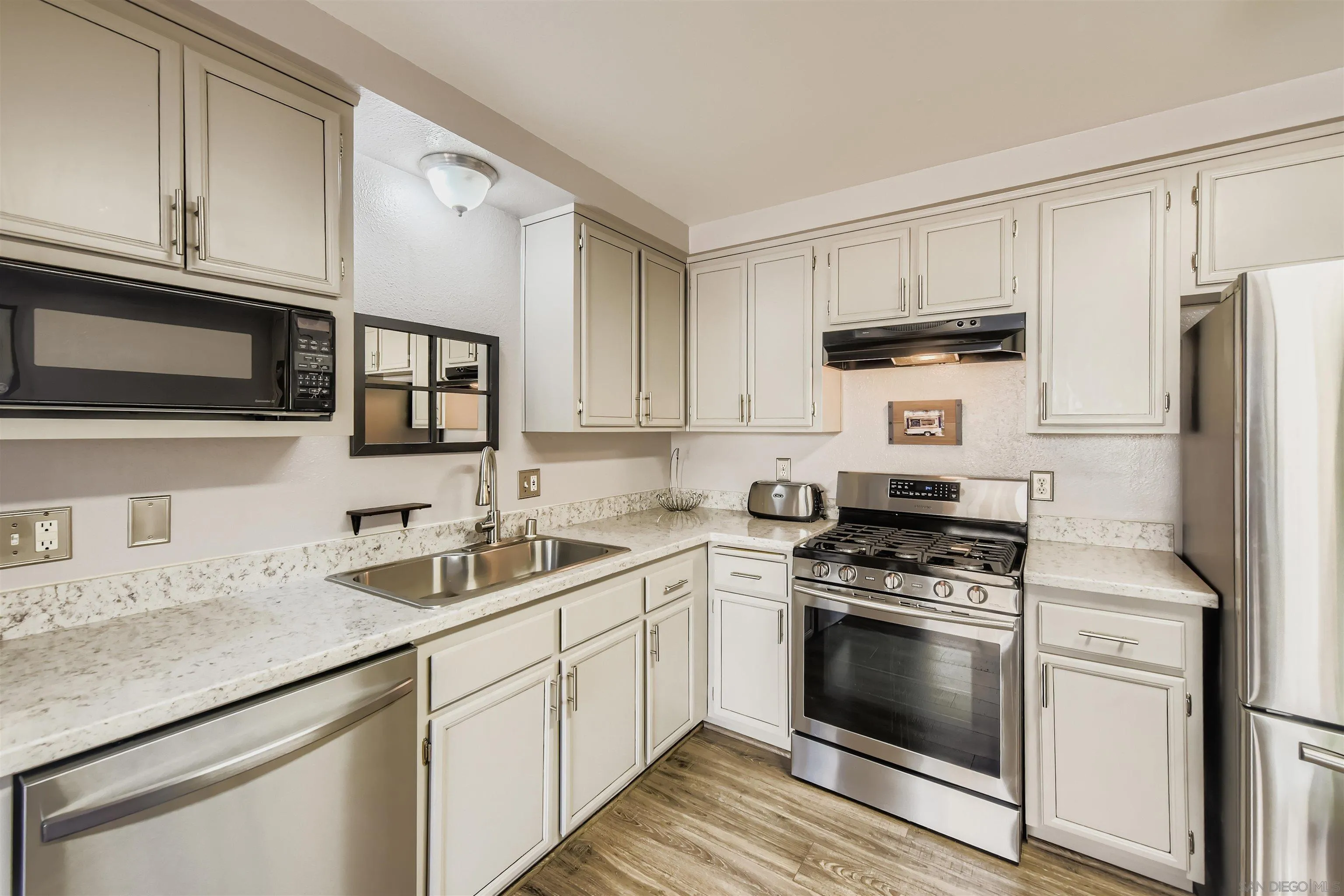 San Diego, California, 92124, United States, 4 Bedrooms Bedrooms, ,3 BathroomsBathrooms,Residential,For Sale,1911364