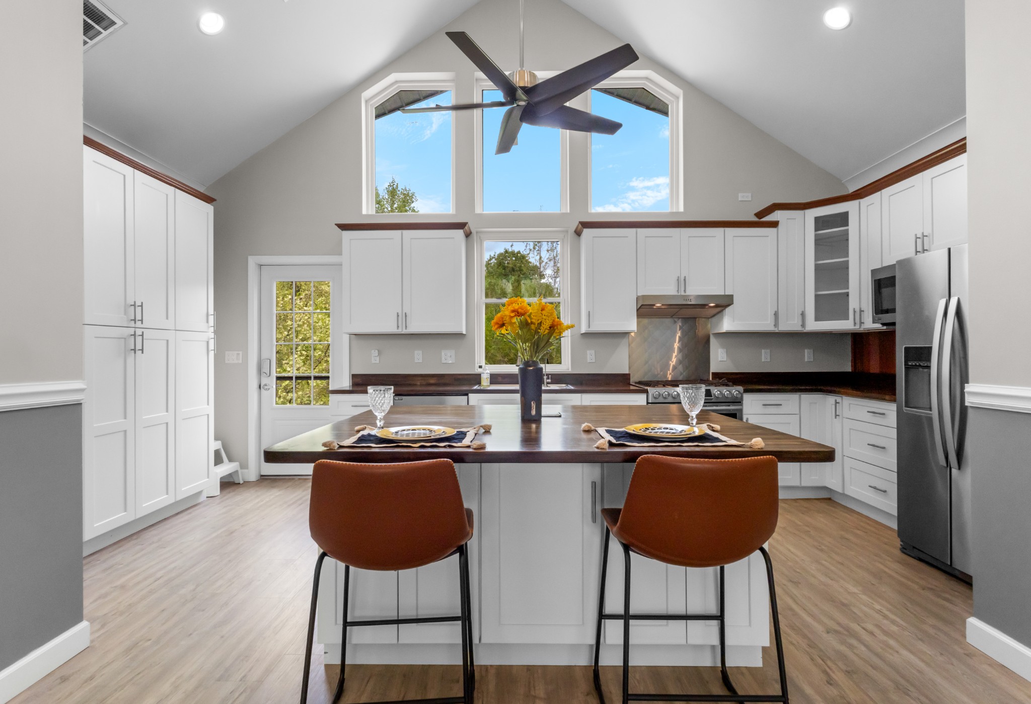Indian Mound, Tennessee, 37079, United States, 6 Bedrooms Bedrooms, ,6 BathroomsBathrooms,Residential,For Sale,1842968