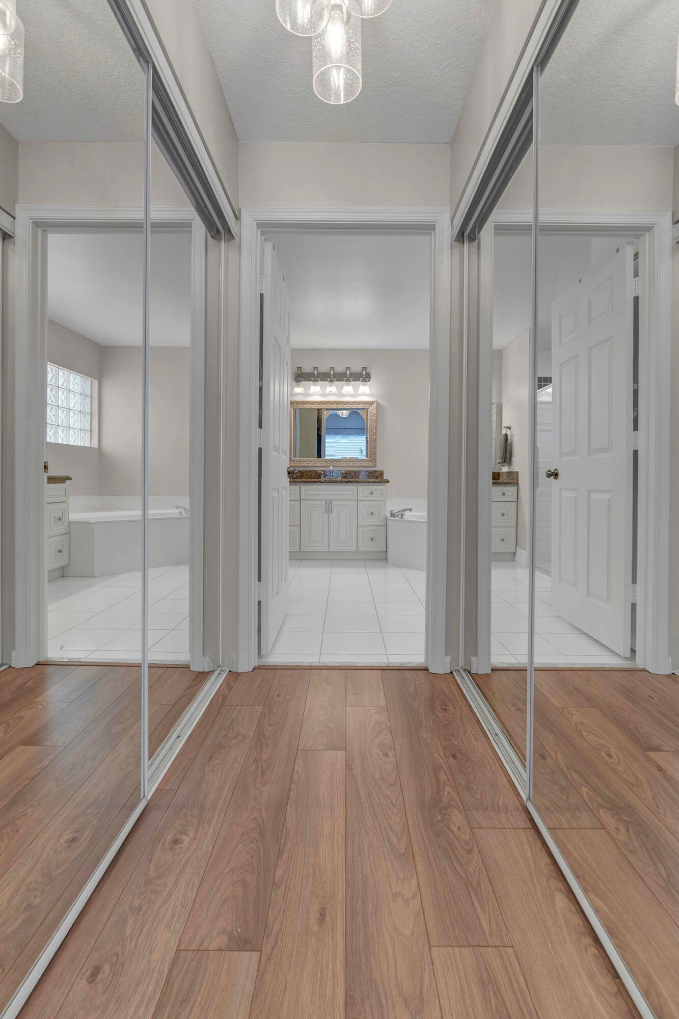 Boca Raton, Florida, 33433, United States, 3 Bedrooms Bedrooms, ,2 BathroomsBathrooms,Residential,For Sale,2048955