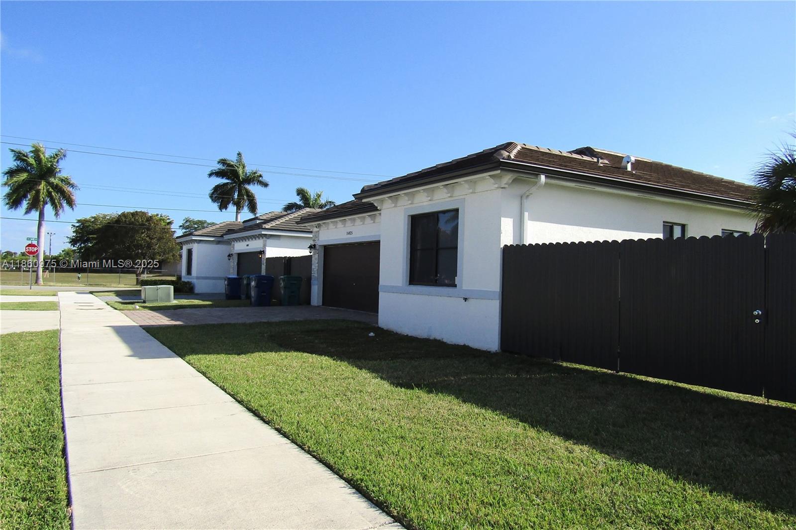 Miami, Florida, 33157, United States, 4 Bedrooms Bedrooms, ,3 BathroomsBathrooms,Residential,For Sale,1939963