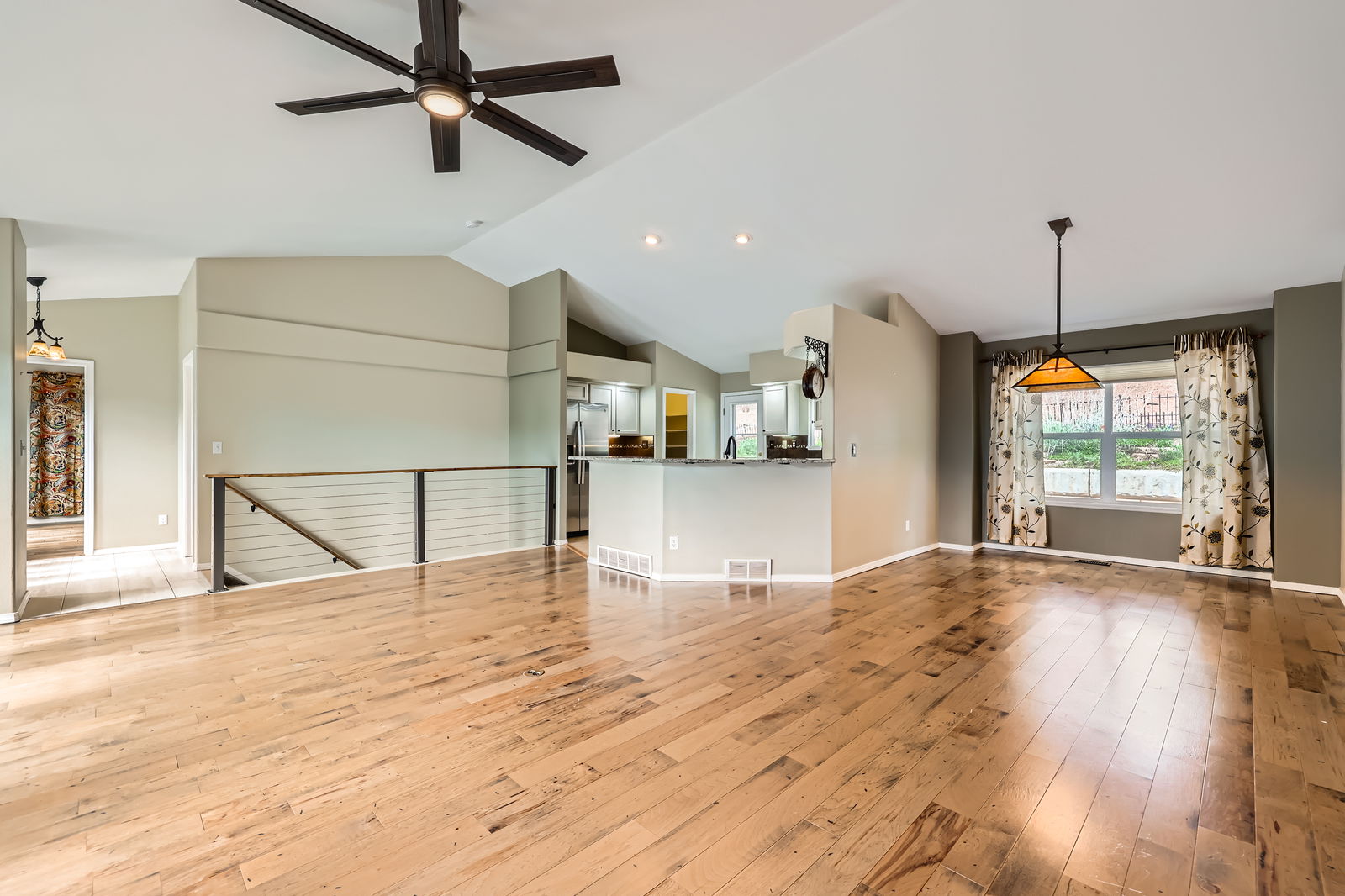 Woodland Park, Colorado, 80863, United States, 3 Bedrooms Bedrooms, ,4 BathroomsBathrooms,Residential,For Sale,1856794