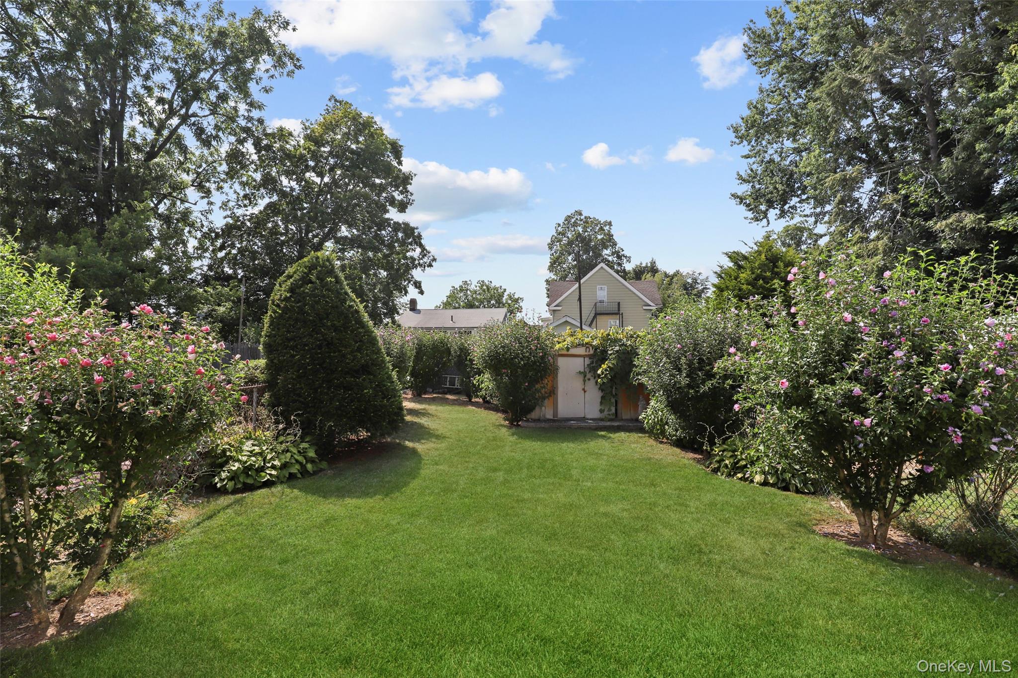 Ossining, New York, 10562, United States, 3 Bedrooms Bedrooms, ,2 BathroomsBathrooms,Residential,For Sale,1922998