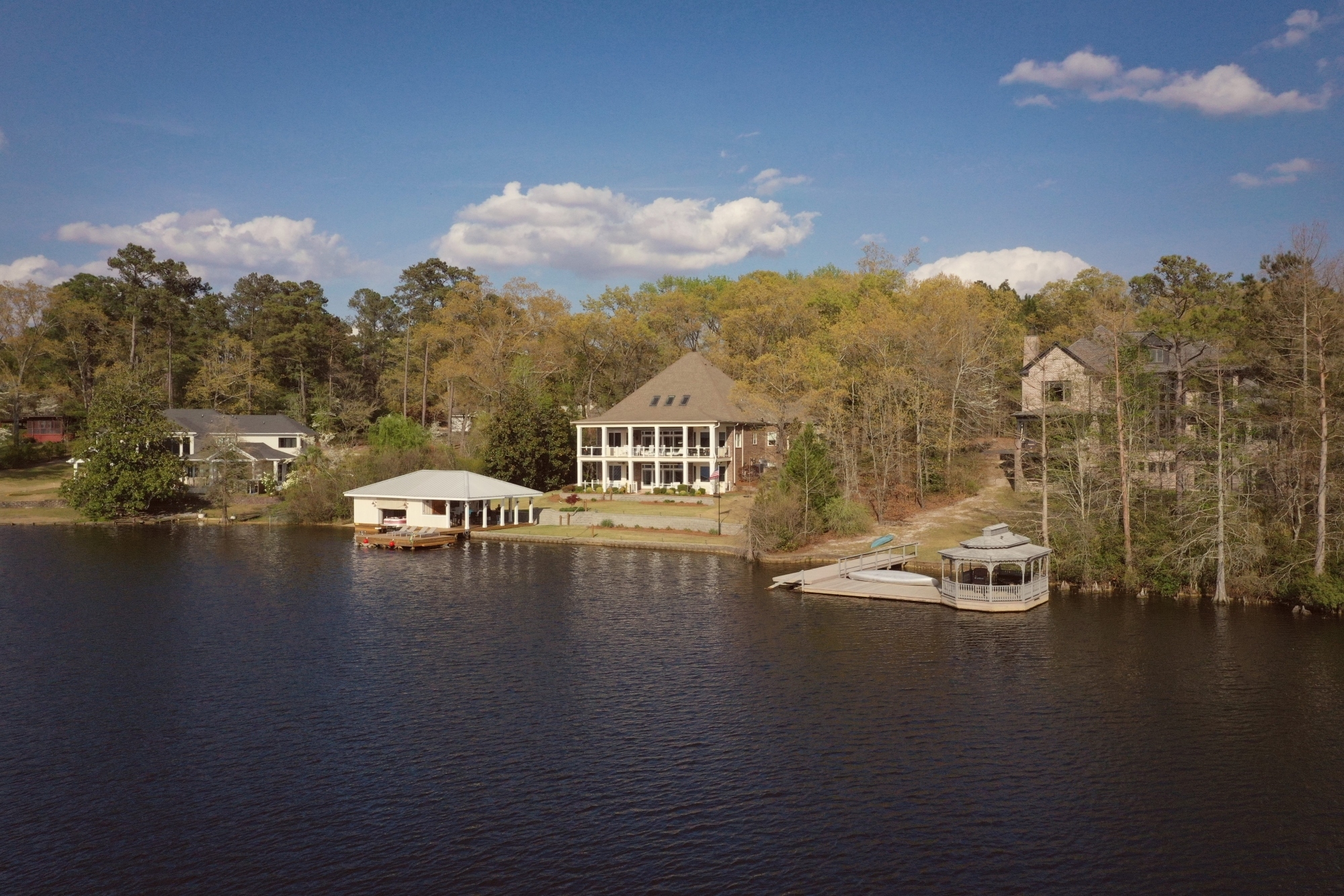  533 Jacobs Millpond Road - 物件實景