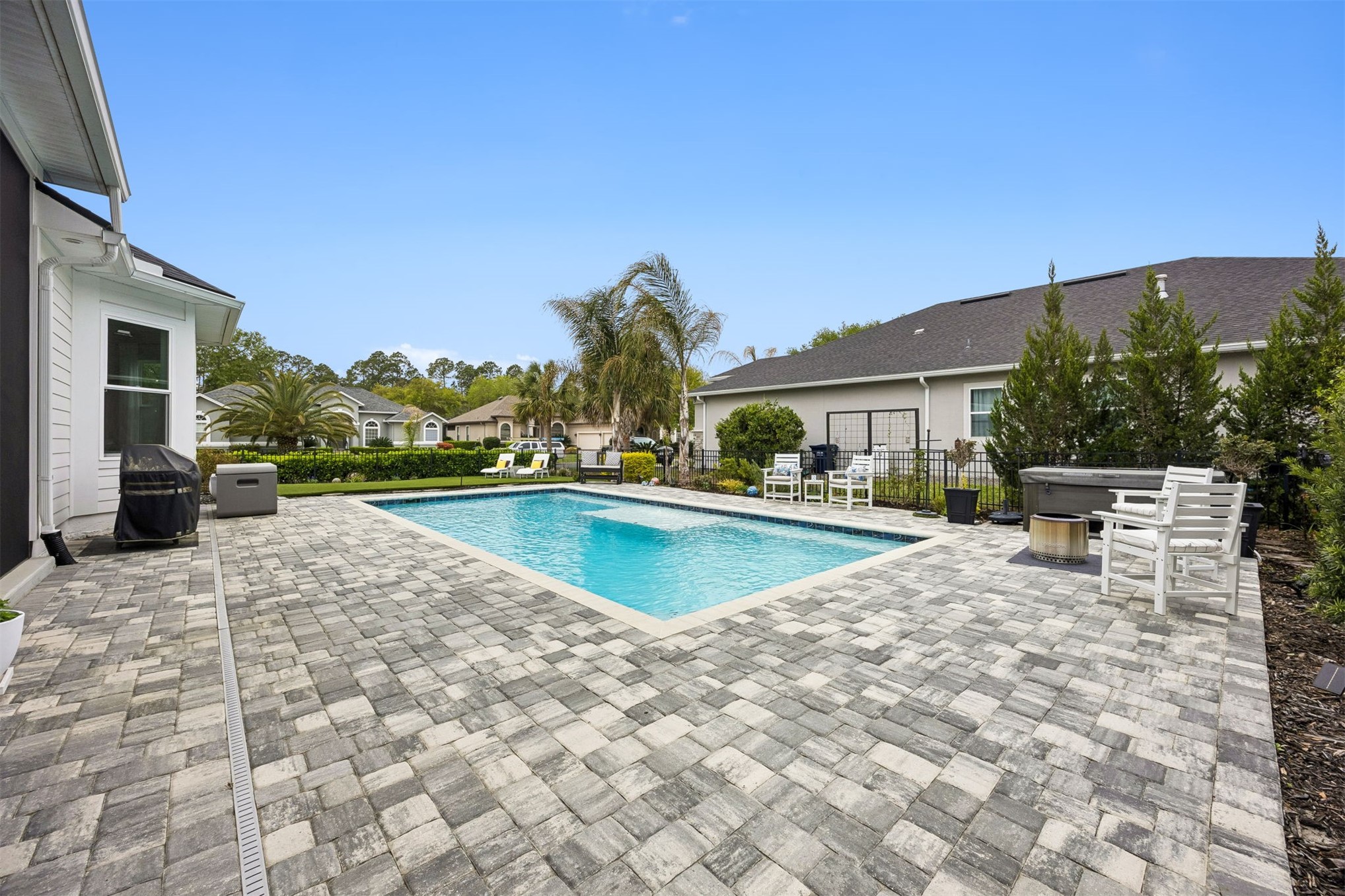 Fernandina Beach, Florida, 32034, United States, 3 Bedrooms Bedrooms, ,2 BathroomsBathrooms,Residential,For Sale,2031071