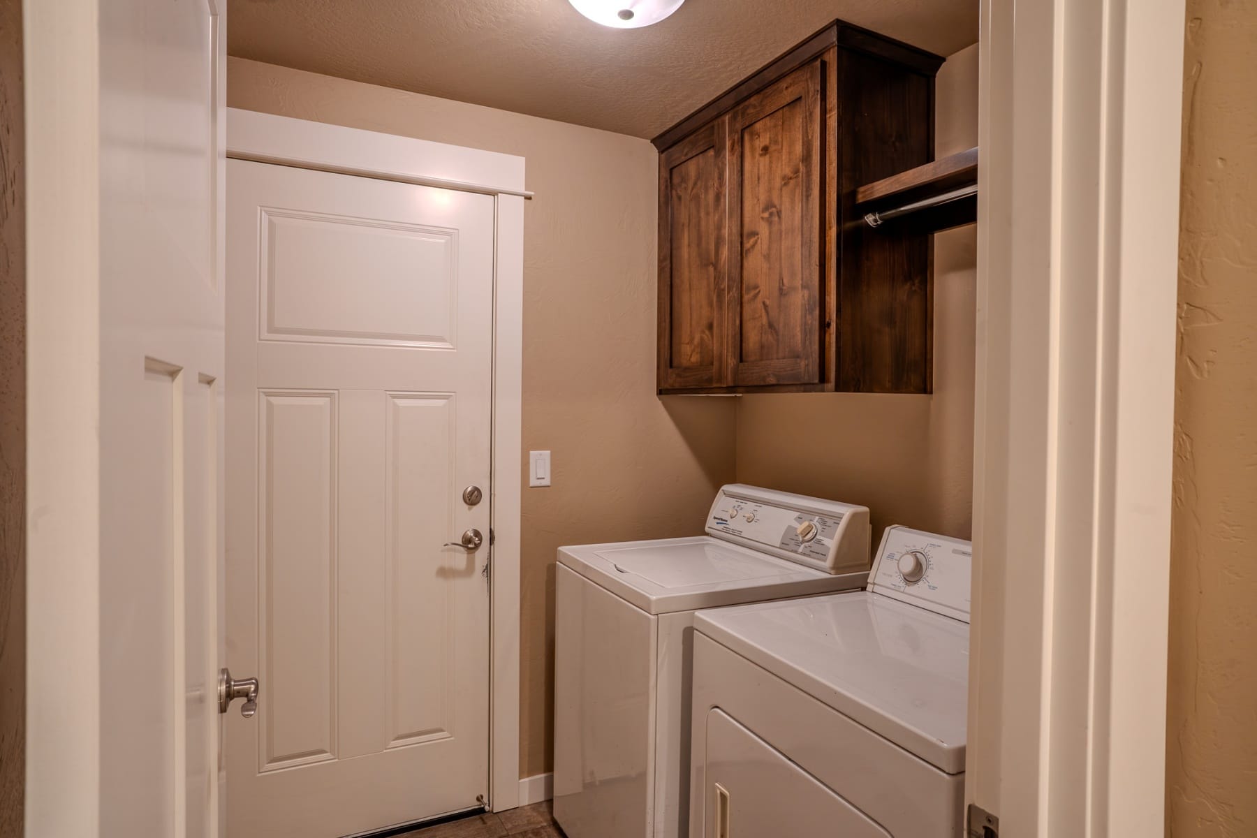  2196 Crestbrook Road Medford, OR 97504 - 物件實景