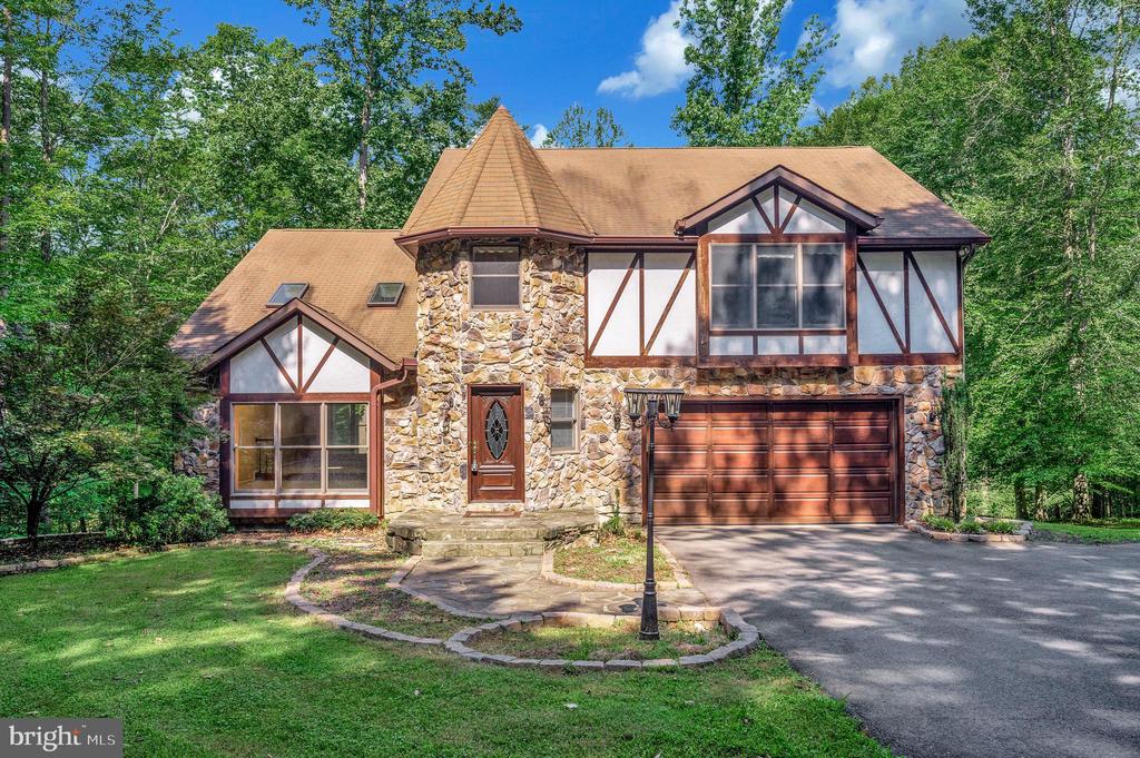Woodbridge, Virginia, 22192, United States, 3 Bedrooms Bedrooms, ,3 BathroomsBathrooms,Residential,For Sale,1921378