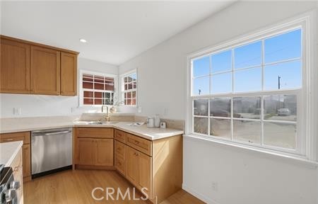 Gardena, California, 90249, United States, 3 Bedrooms Bedrooms, ,2 BathroomsBathrooms,Residential,For Sale,1987394