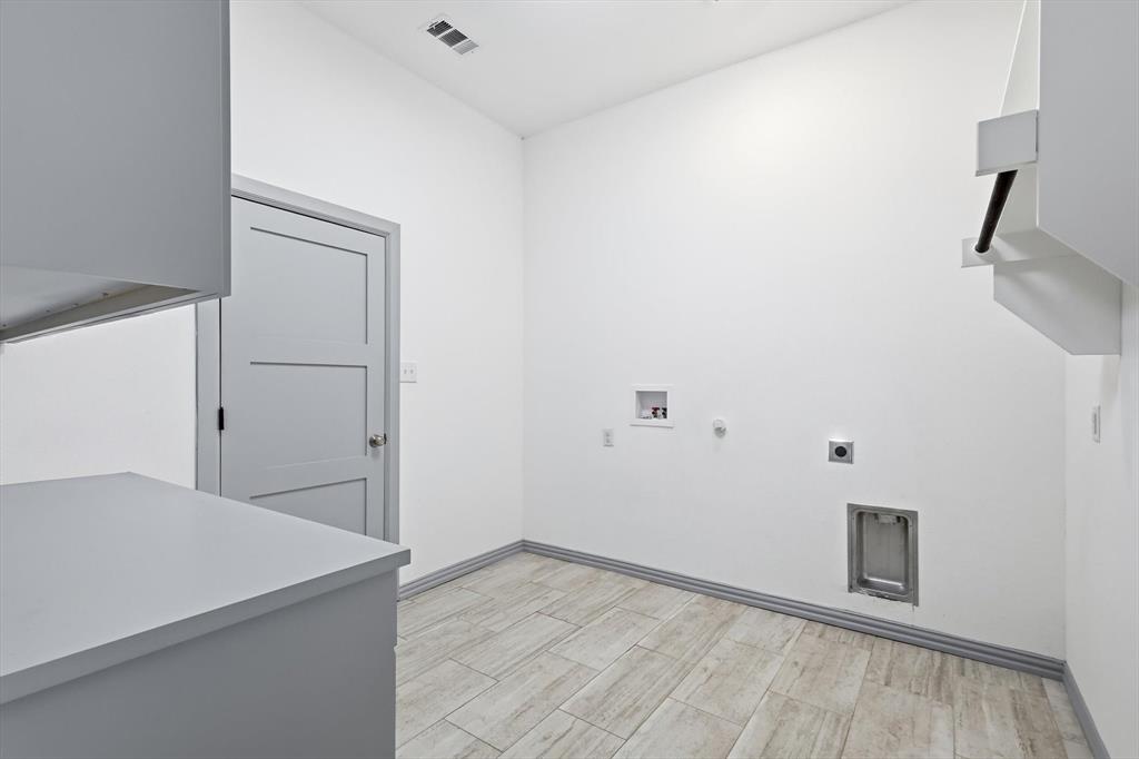 Cedar Hill, Texas, 75104, United States, 3 Bedrooms Bedrooms, ,3 BathroomsBathrooms,Residential,For Sale,2019562
