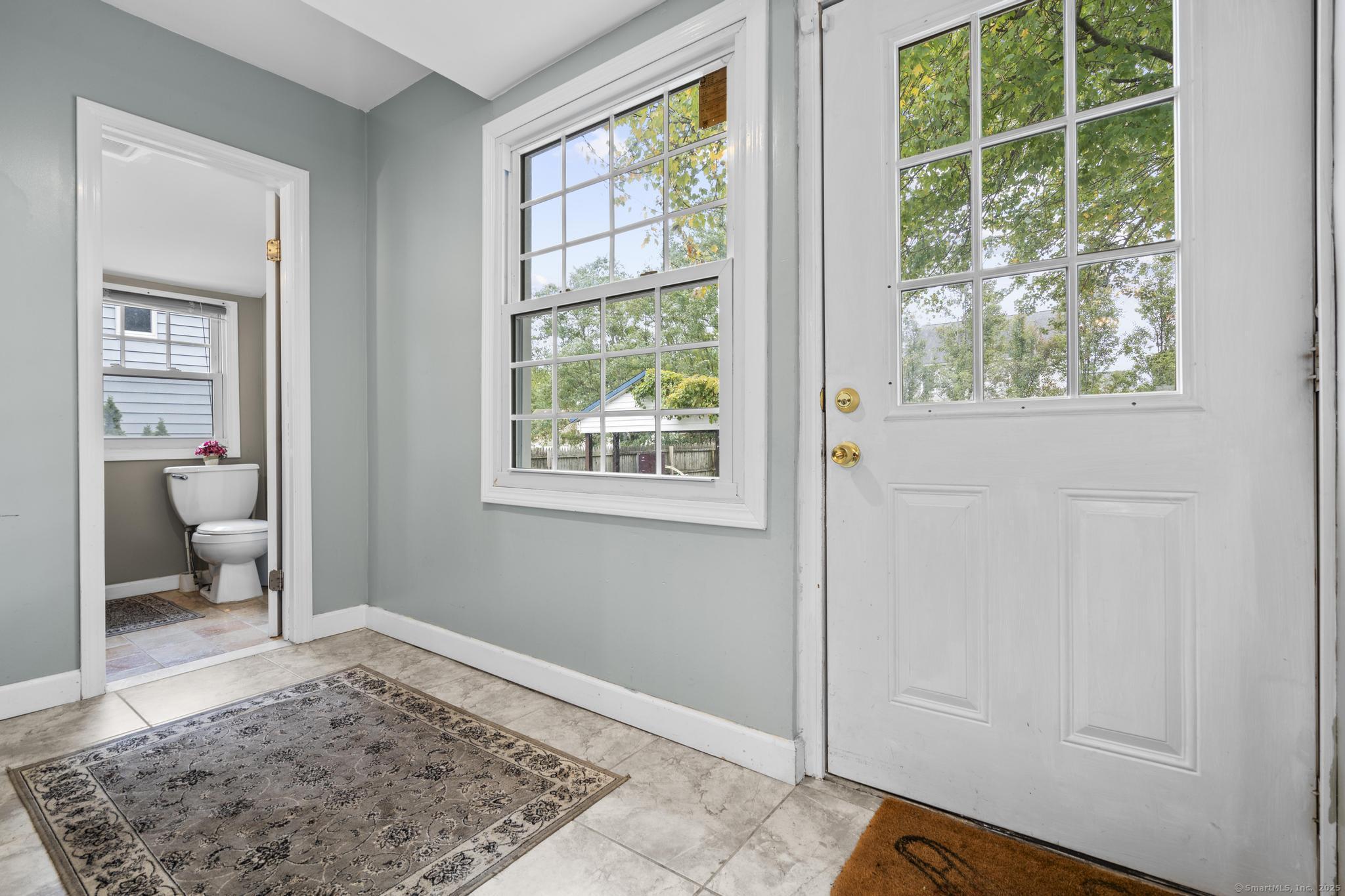 Fairfield, Connecticut, 06825, United States, 3 Bedrooms Bedrooms, ,2 BathroomsBathrooms,Residential,For Sale,1990331