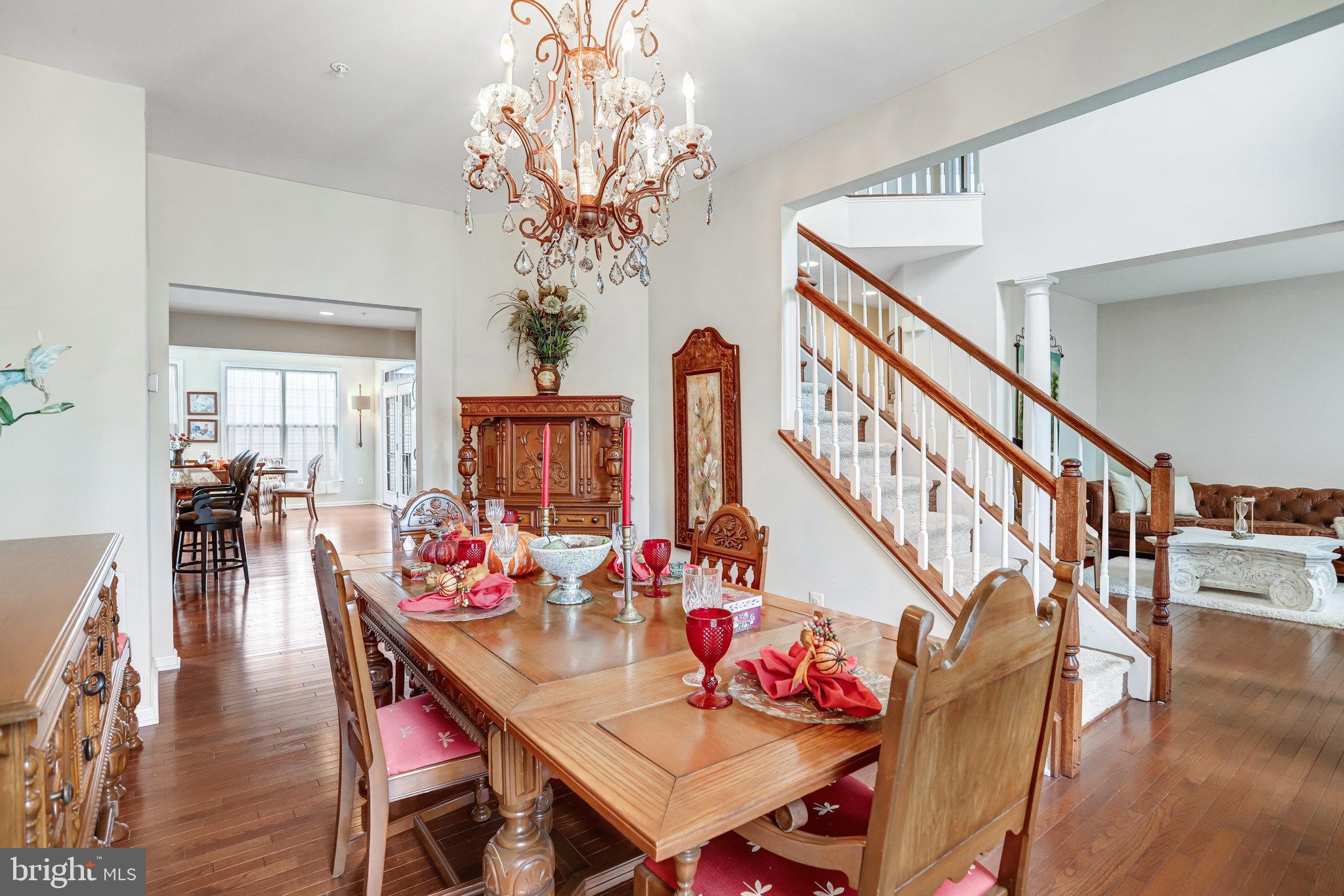 Lanham, Maryland, 20706, United States, 6 Bedrooms Bedrooms, ,5 BathroomsBathrooms,Residential,For Sale,2002849