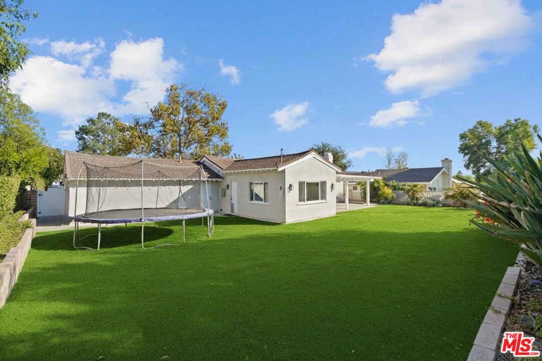 Porter Ranch, California, 91326, United States, 3 Bedrooms Bedrooms, ,2 BathroomsBathrooms,Residential,For Sale,1989253