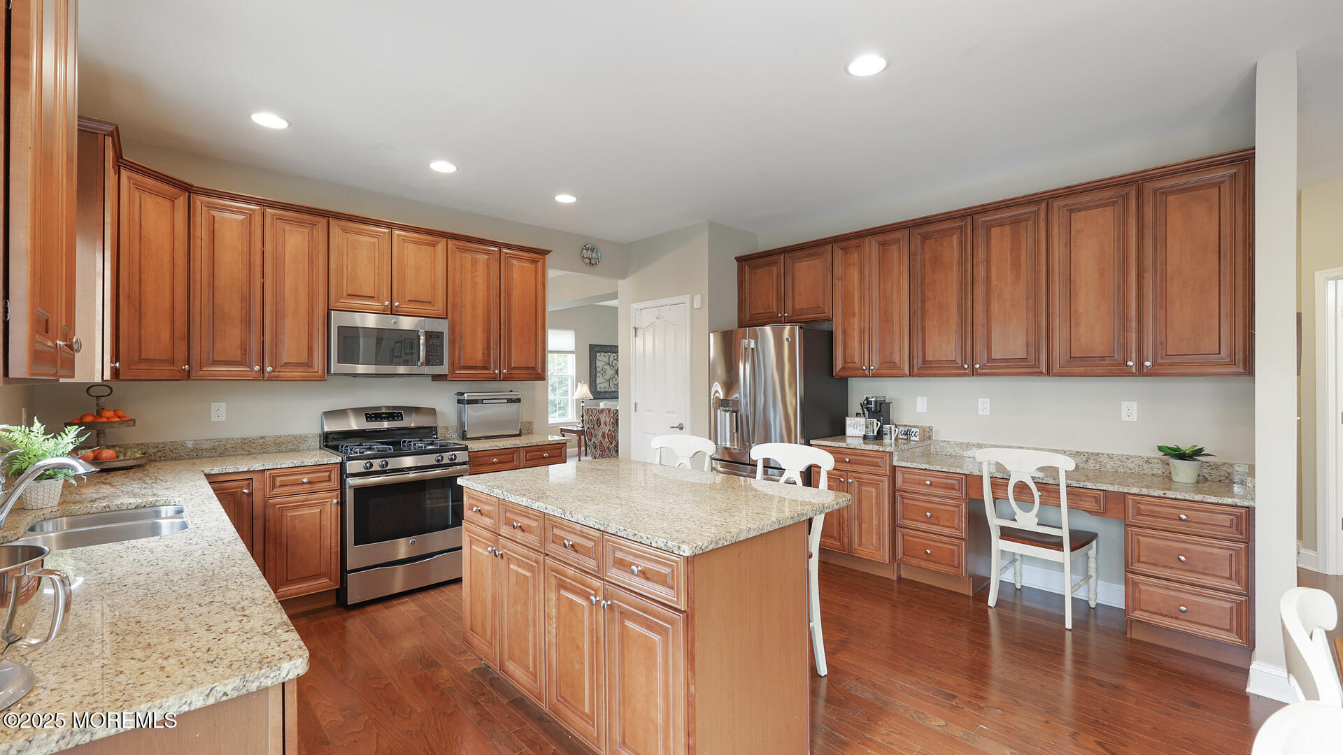 Jackson, New Jersey, 08527, United States, 5 Bedrooms Bedrooms, ,4 BathroomsBathrooms,Residential,For Sale,1779386