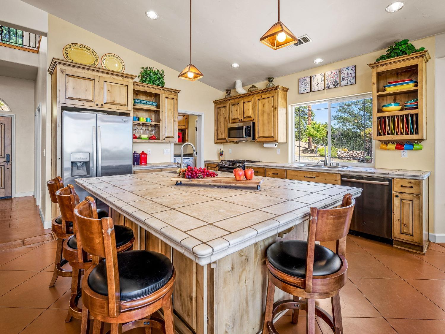 Placerville, California, 95667, United States, 3 Bedrooms Bedrooms, ,3 BathroomsBathrooms,Residential,For Sale,1979822