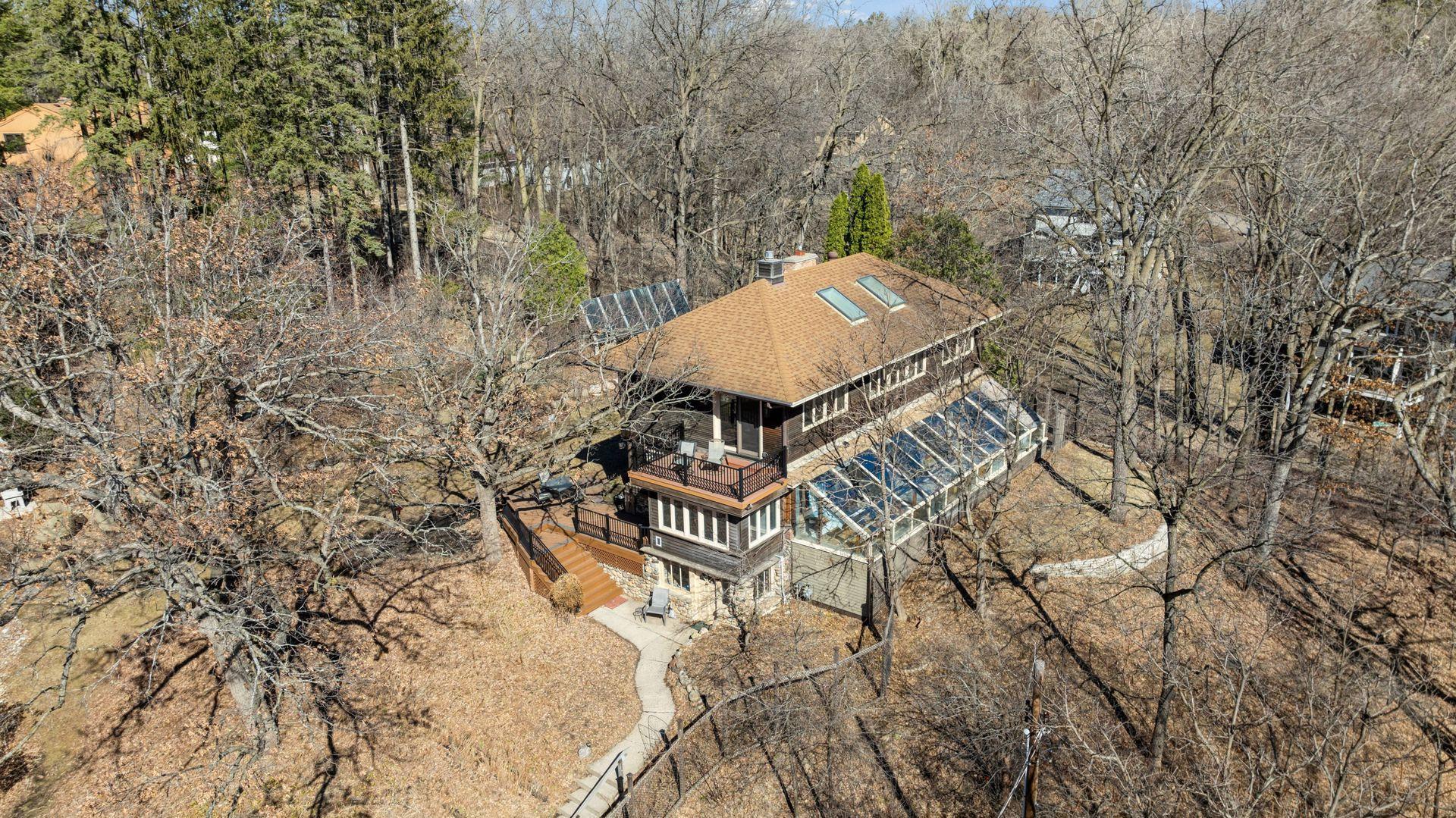 Minnetonka, Minnesota, 55345, United States, 3 Bedrooms Bedrooms, ,3 BathroomsBathrooms,Residential,For Sale,1960974