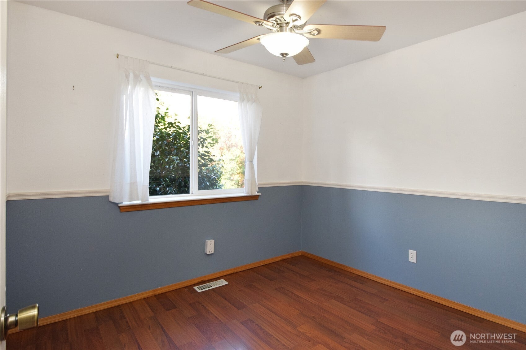 Port Orchard, Washington, 98366, United States, 3 Bedrooms Bedrooms, ,1 BathroomBathrooms,Residential,For Sale,1966865