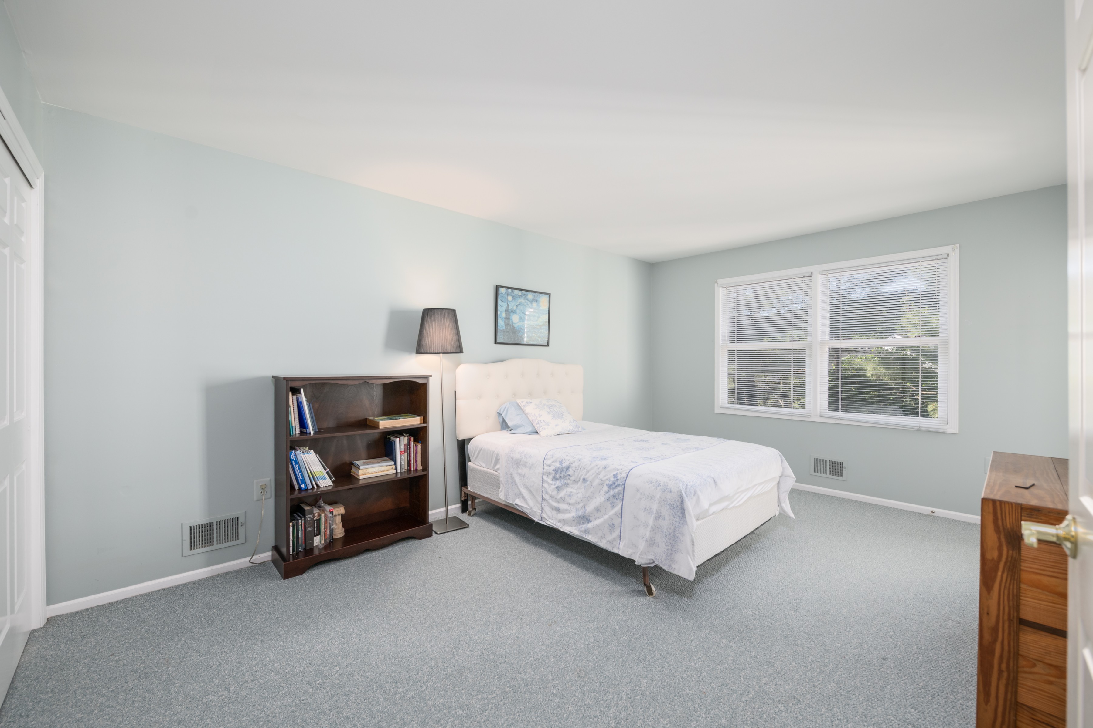  3-bedroom, 2.5-bath townhome in Little Silver - 物件實景
