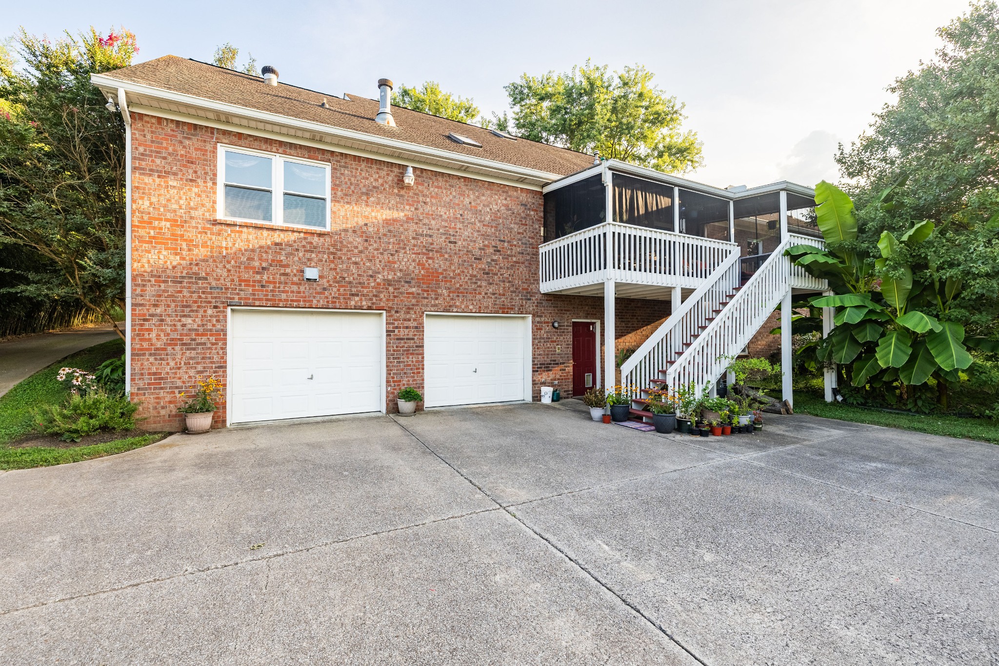 Franklin, Tennessee, 37064, United States, 4 Bedrooms Bedrooms, ,3 BathroomsBathrooms,Residential,For Sale,1855995