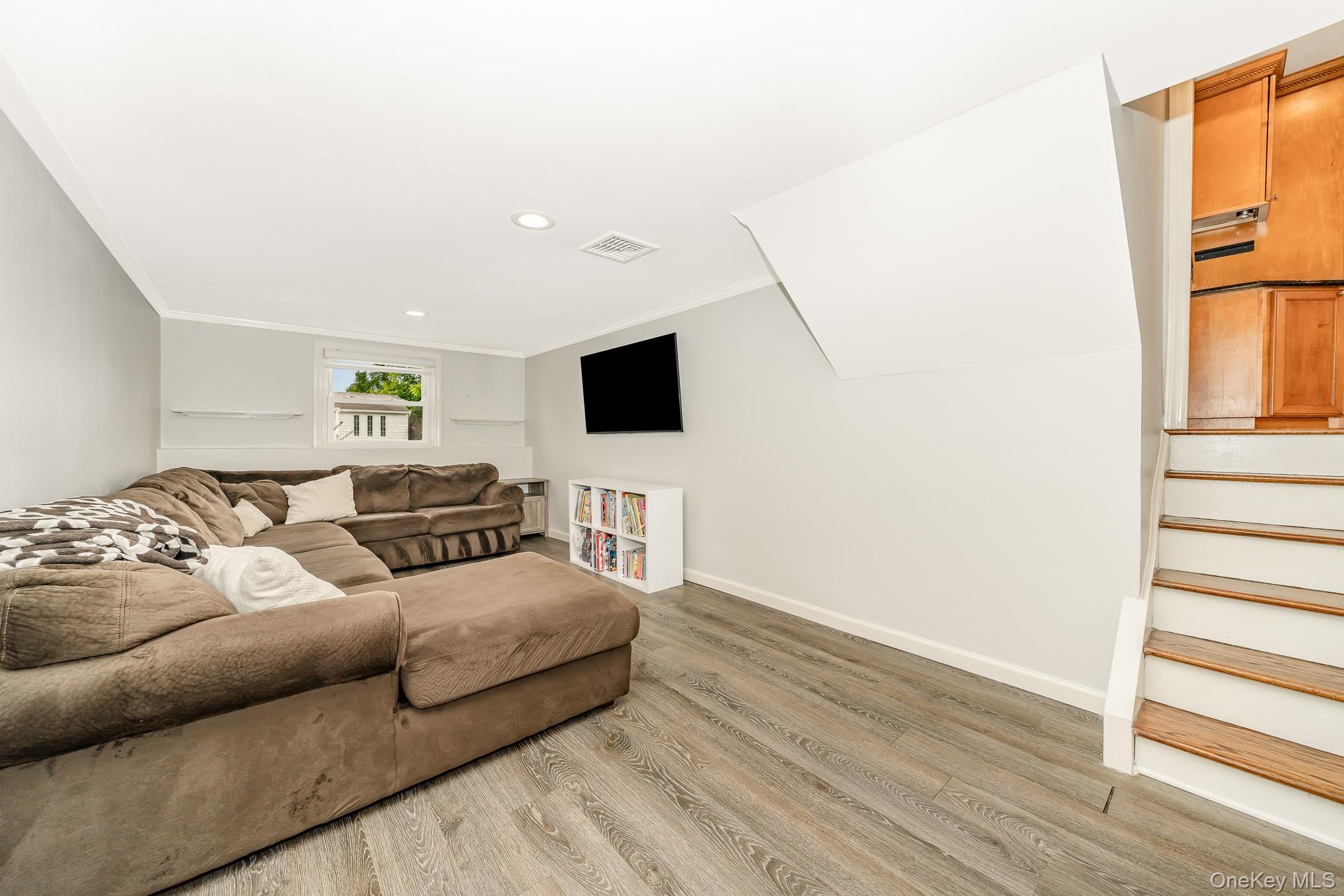 Massapequa Park, New York, 11762, United States, 3 Bedrooms Bedrooms, ,3 BathroomsBathrooms,Residential,For Sale,1937642