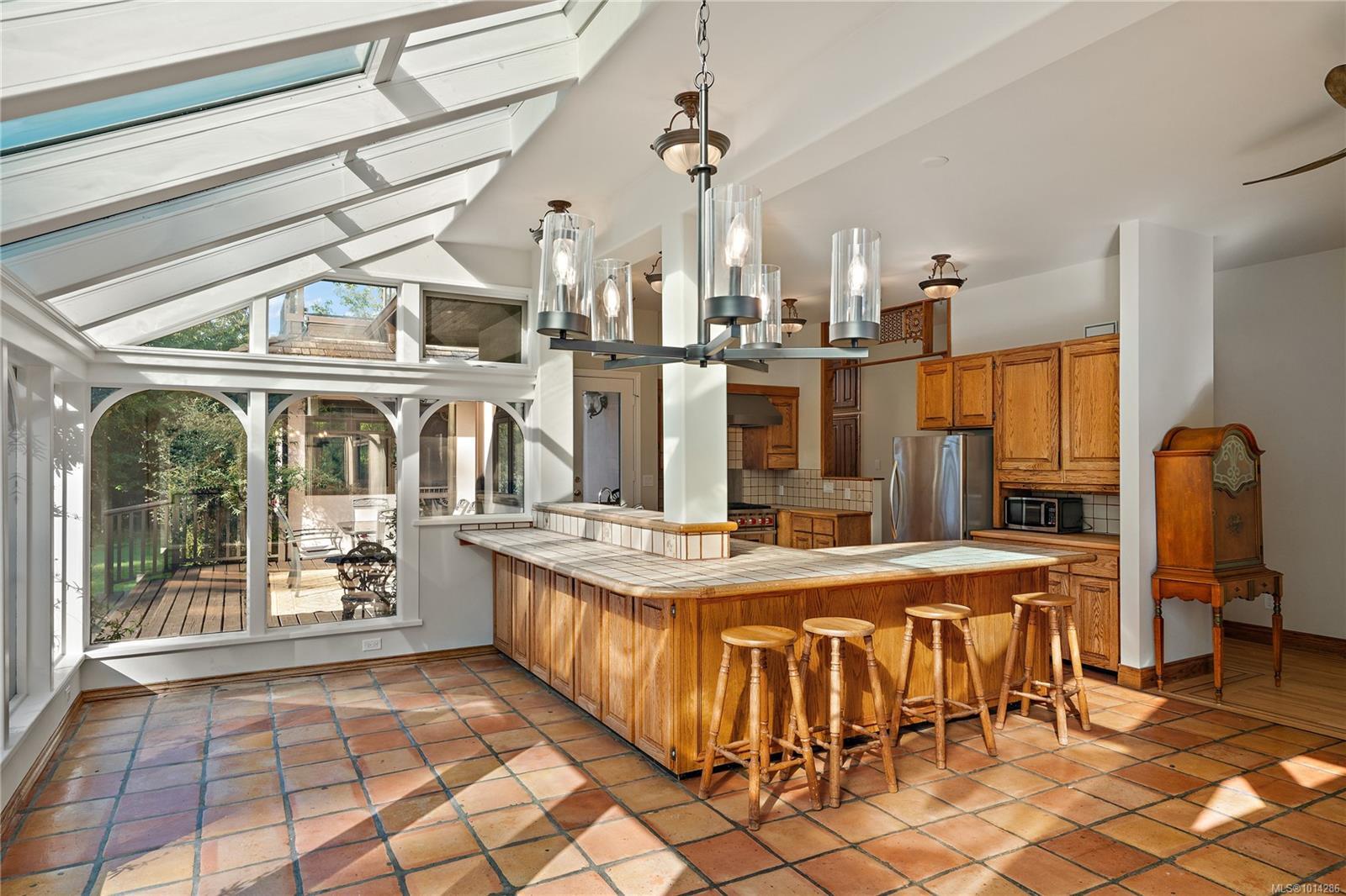 NORTH SAANICH, British Columbia, V8L 5P8, CA, 7 Bedrooms Bedrooms, ,Residential,For Sale,1948660