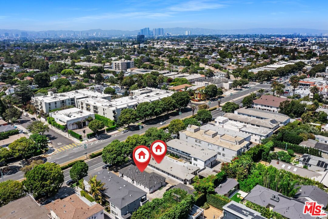 Los Angeles, California, 90066, United States, 7 Bedrooms Bedrooms, ,Residential,For Sale,1867047