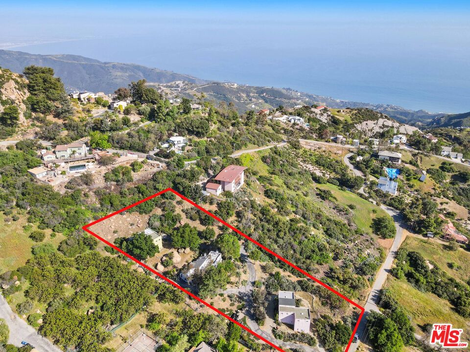 Malibu, California, 90265, United States, 3 Bedrooms Bedrooms, ,3 BathroomsBathrooms,Residential,For Sale,1859463