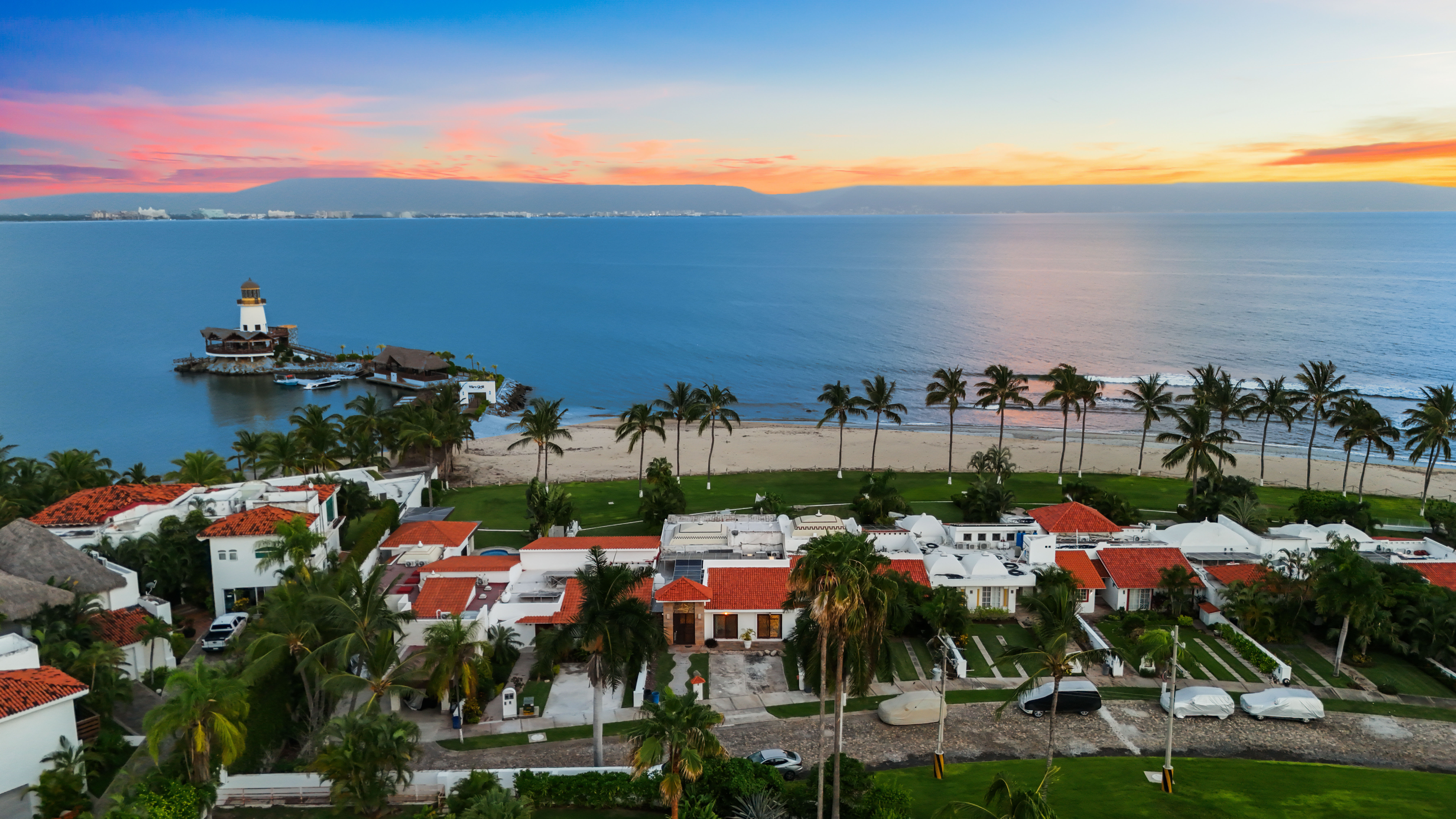  Casa La Puntilla  Oceanfront Residence in La Cruz de Huanacaxtle - 物件實景