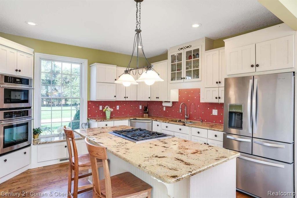 Jackson, Michigan, 49201, United States, 4 Bedrooms Bedrooms, ,3 BathroomsBathrooms,Residential,For Sale,1980498