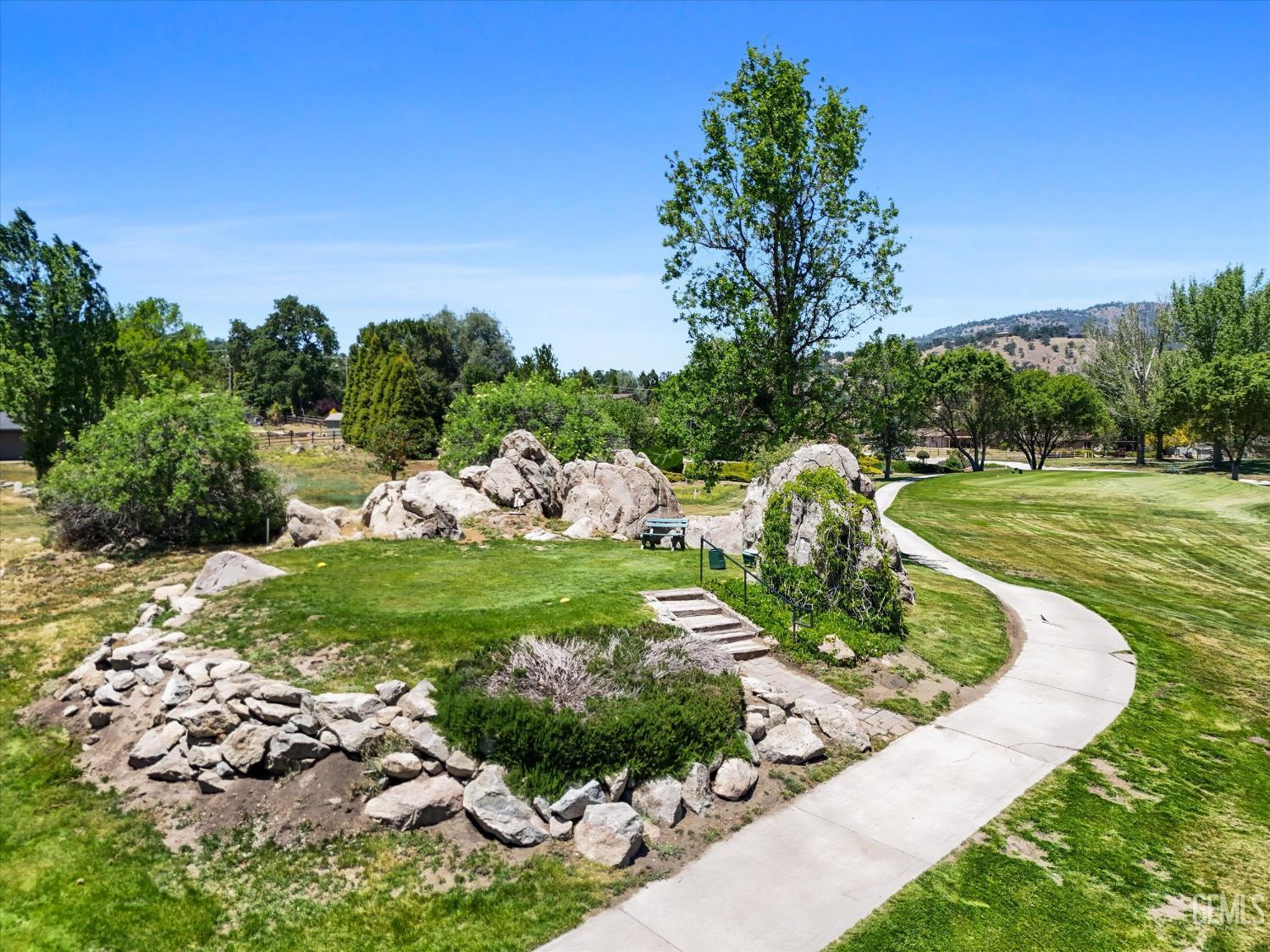 Tehachapi, California, 93561, United States, 3 Bedrooms Bedrooms, ,2 BathroomsBathrooms,Residential,For Sale,2049487
