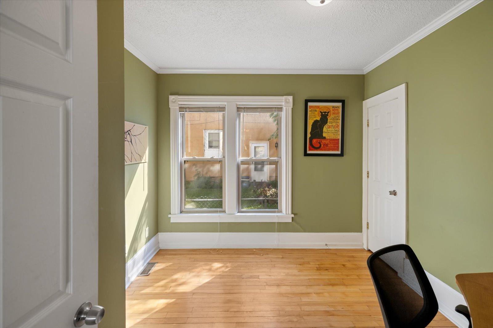 Minneapolis, Minnesota, 55418, United States, 4 Bedrooms Bedrooms, ,2 BathroomsBathrooms,Residential,For Sale,1970458