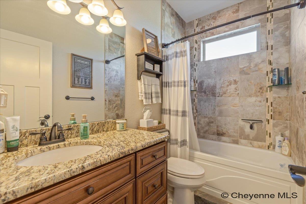 Cheyenne, Wyoming, 82009, United States, 5 Bedrooms Bedrooms, ,3 BathroomsBathrooms,Residential,For Sale,1993587