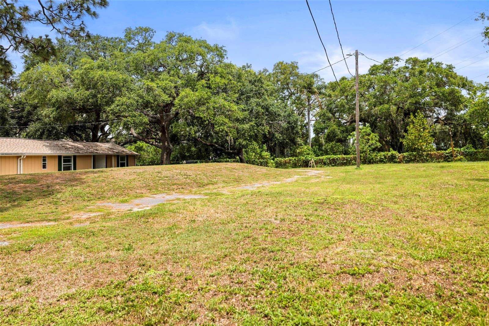 Clearwater, Florida, 33760, United States, 3 Bedrooms Bedrooms, ,2 BathroomsBathrooms,Residential,For Sale,1826177