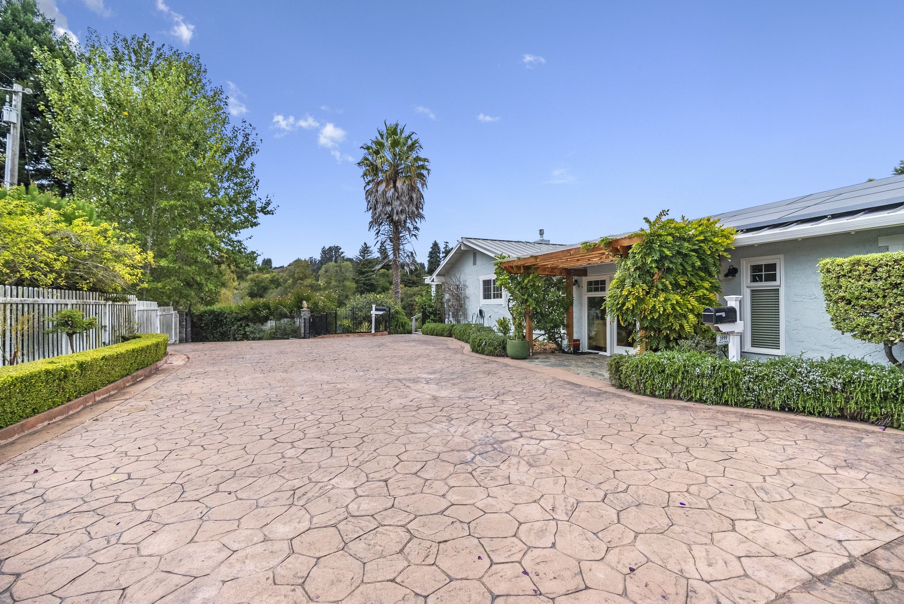  3999 Cherryvale Avenue, Soquel - 物件實景