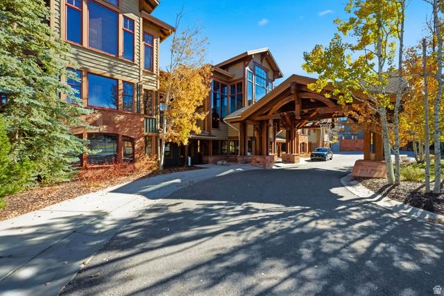 Park City, Utah, 84060, United States, 3 Bedrooms Bedrooms, ,4 BathroomsBathrooms,Residential,For Sale,1984614