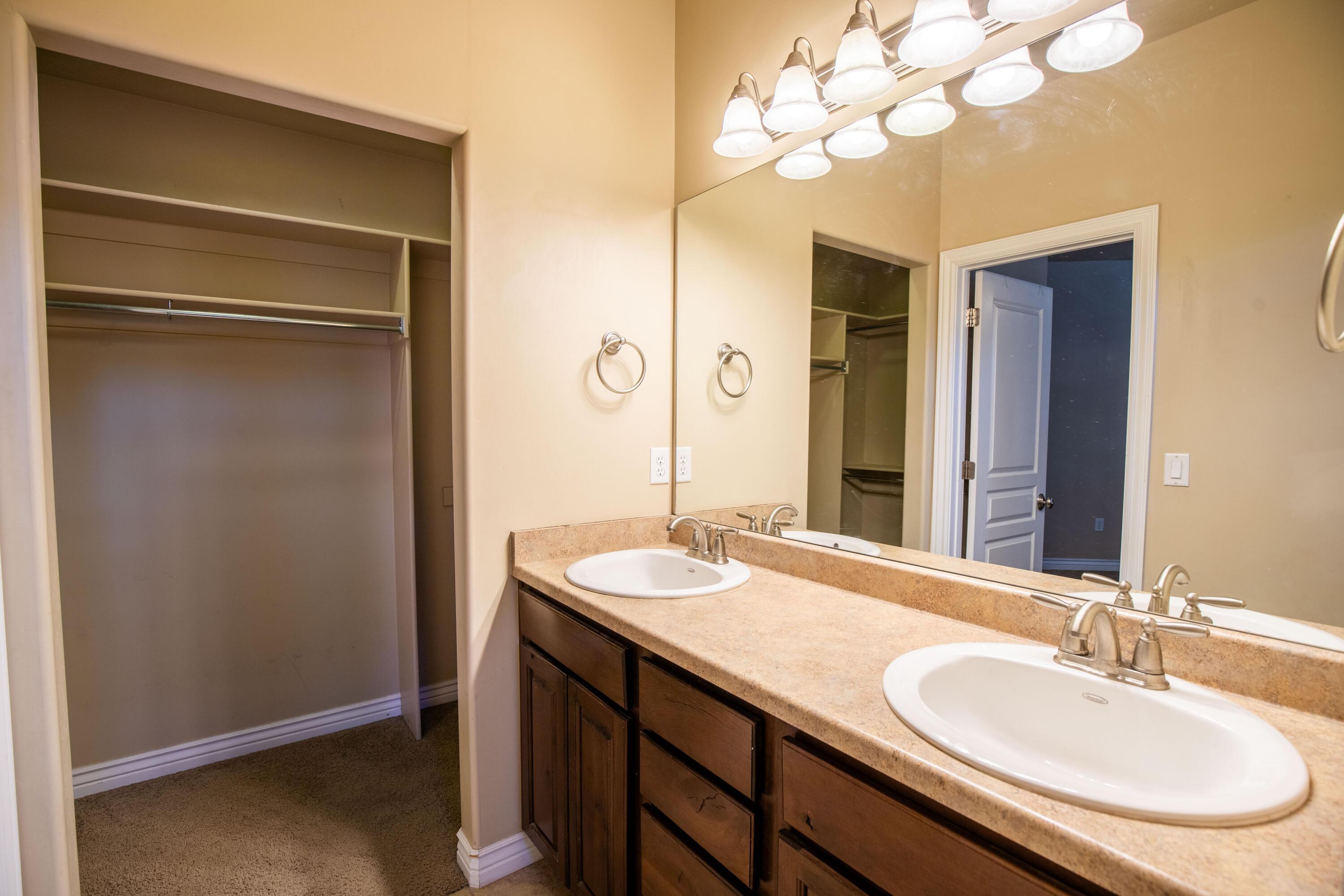 LEHI, Utah, 84043, United States, 5 Bedrooms Bedrooms, ,4 BathroomsBathrooms,Residential,For Sale,1935111