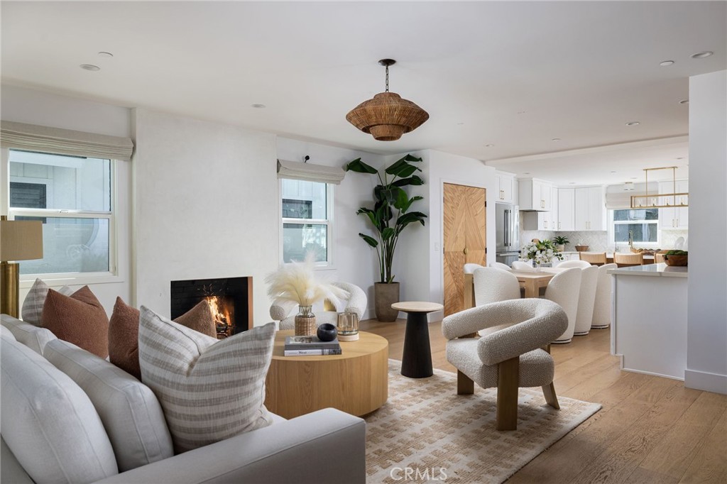 Seal Beach, California, 90740, United States, 5 Bedrooms Bedrooms, ,3 BathroomsBathrooms,Residential,For Sale,1988000