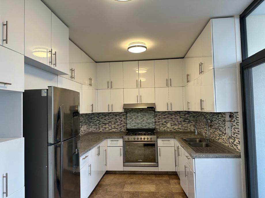 Metepec, Estado de méxico, 52148, Mexico, 3 Bedrooms Bedrooms, ,4 BathroomsBathrooms,Residential,For Sale,1996841